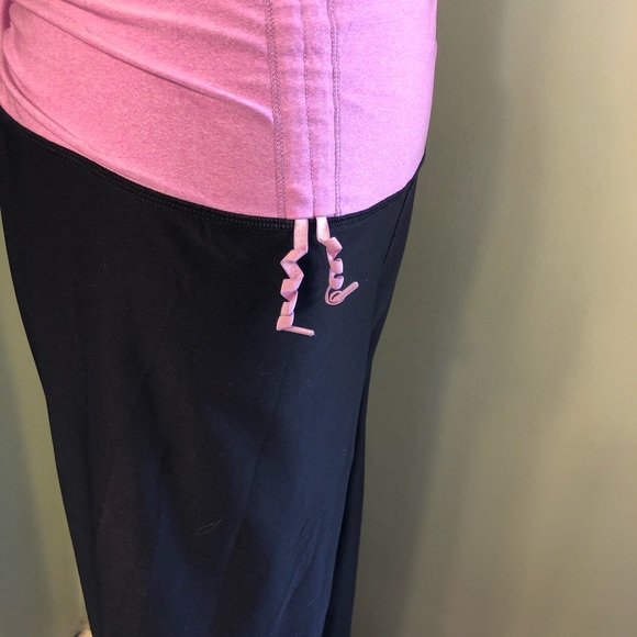 L Xersion maternity leggings - Picture 4 of 7
